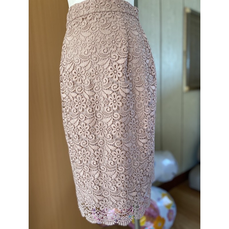 優尼酷鏤空花朵氣質款半身裙
