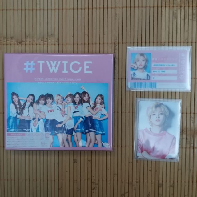 出售twice 1st Best Album 日本 Twice 日文精選輯小卡團卡定延 蝦皮購物