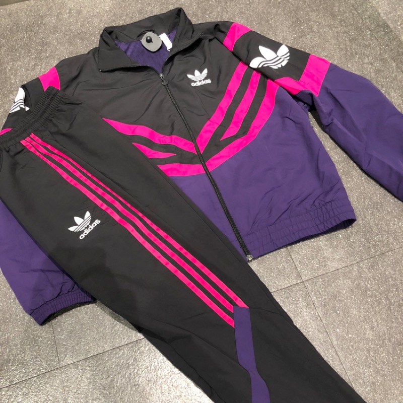 ⚡️LEI LEI⚡️adidas 風衣風褲新款黑紫配色EJ0948 EJ0951 | 蝦皮購物