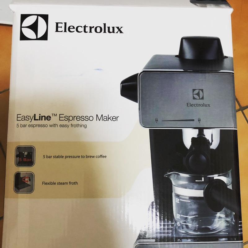 伊萊克斯Electrolux 瑞典設計5bar義式咖啡機EES1504K