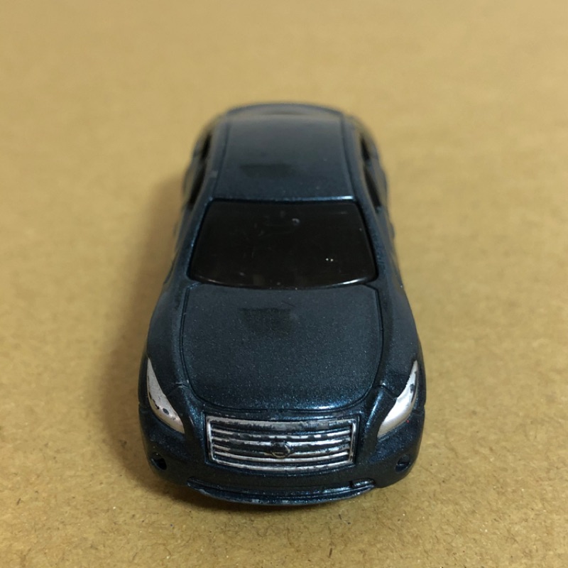 Tomica NISSAN FUGA（2010年）