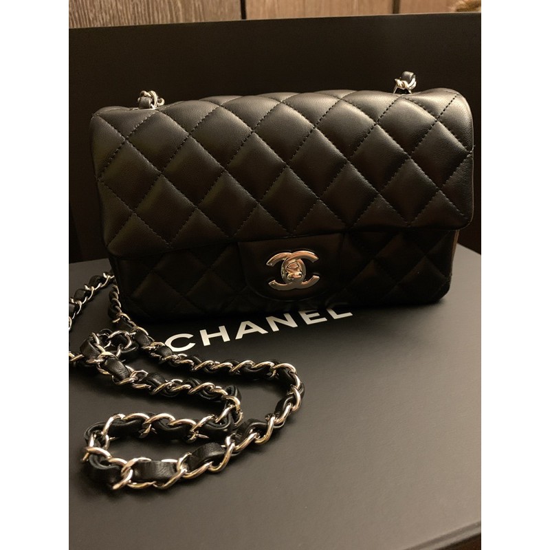 （洽中）二手正品 台灣專櫃購入Chanel Coco mini 20 黑色羊皮銀鍊 經典迷你口蓋包 大全配