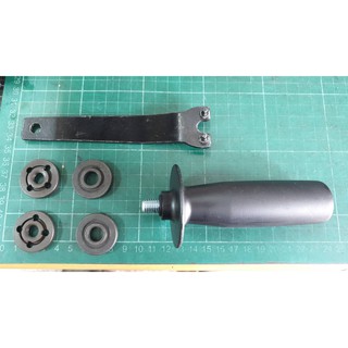 4吋手提砂輪機專用的配件 (法蘭+螺母X2) +固定扳手X1+輔助把手 X1 (每批外觀與顏色略有不同-將隨出貨)