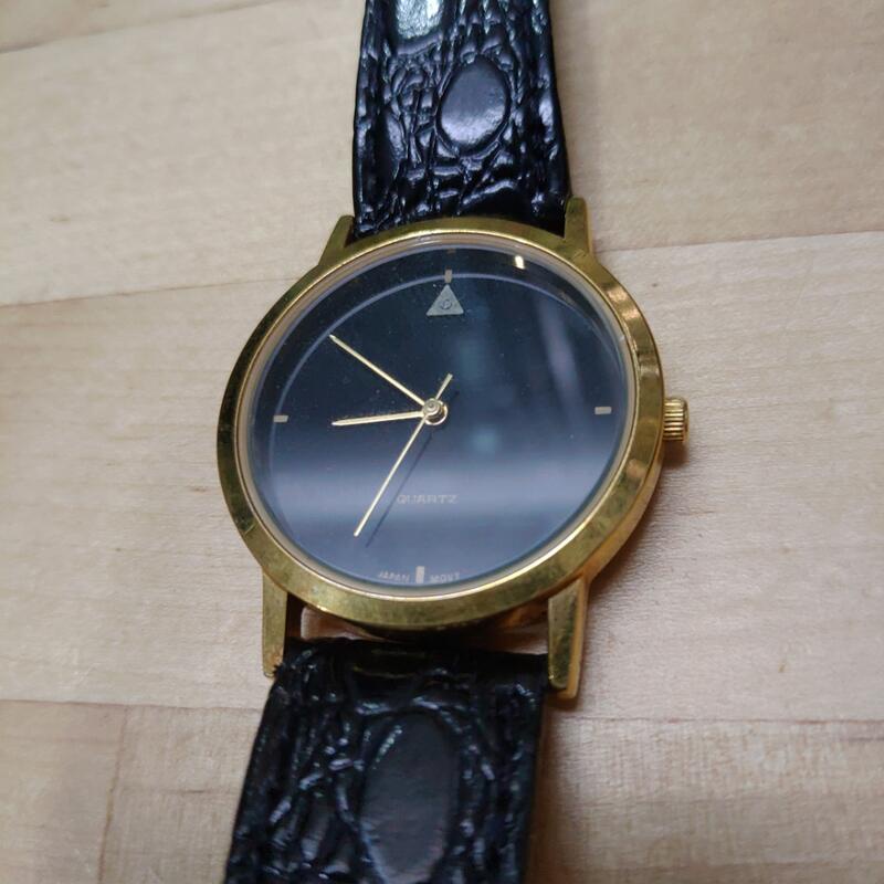 「便宜的好錶」japan movt 女用，genuine leather錶帶，堪用，二手 手錶