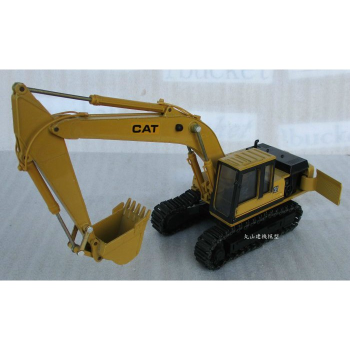 [丸山建機模型店]---絕版品 CAT E200B 1/40 怪手挖土機模型---無外盒