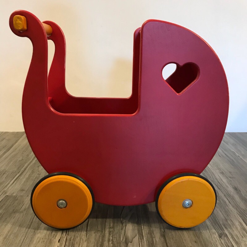 大的 丹麥moover原廠木製愛心手推車 保存良好 不適用便利商店取貨 嬰兒可坐在推車裡