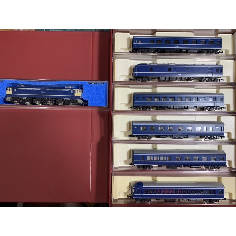 kato  EF65電車頭+20系藍皮客車廂6輛組（超值優惠）