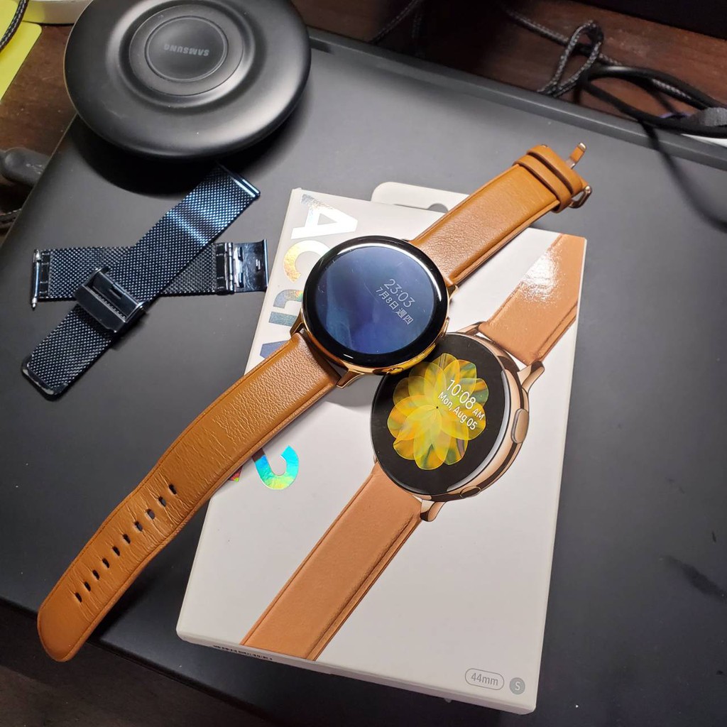 三星 SAMSUNG Galaxy Watch Active2 不鏽鋼 44mm 金 有盒裝加送無線充電盤及錶帶