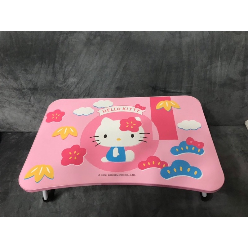 (全新)粉色Hello Kitty多功能折疊桌(材質:密度板+鐵管+朔膠+泡棉)~尺寸:59*39*26cm