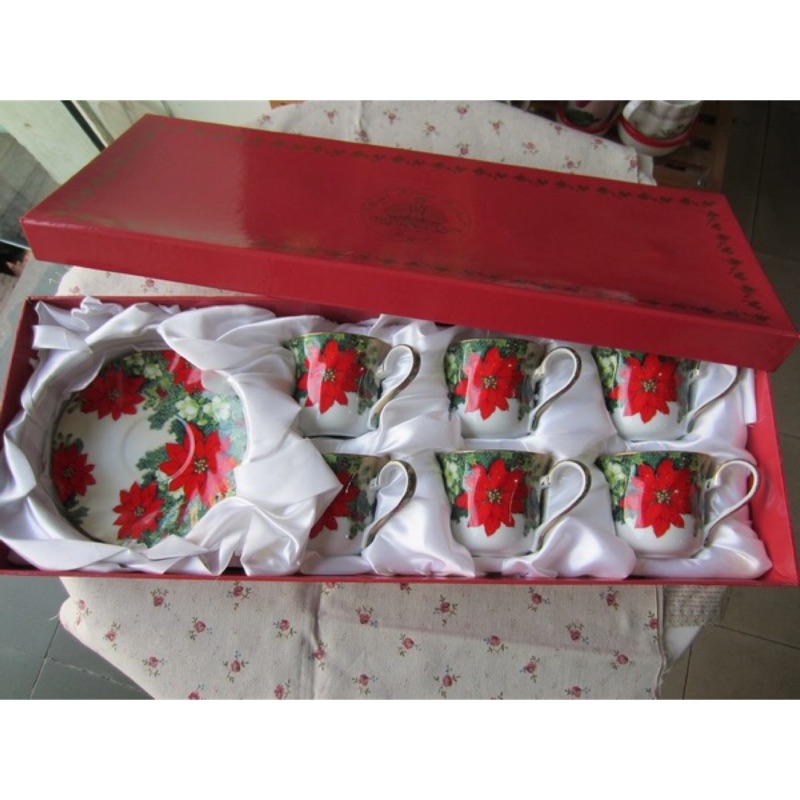 皇家傳統瓷器火紅聖誕咖啡杯組-限量商品