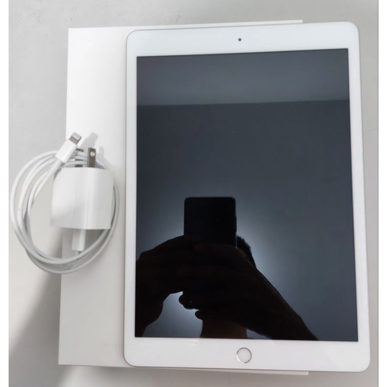大切な人へのギフト探し iPad 32GB Wi-Fi 第8世代 Tatata様 まとめ買いお得 Tatata様専用 iPad 32GB Wi-Fi 第8世代 タブレット
