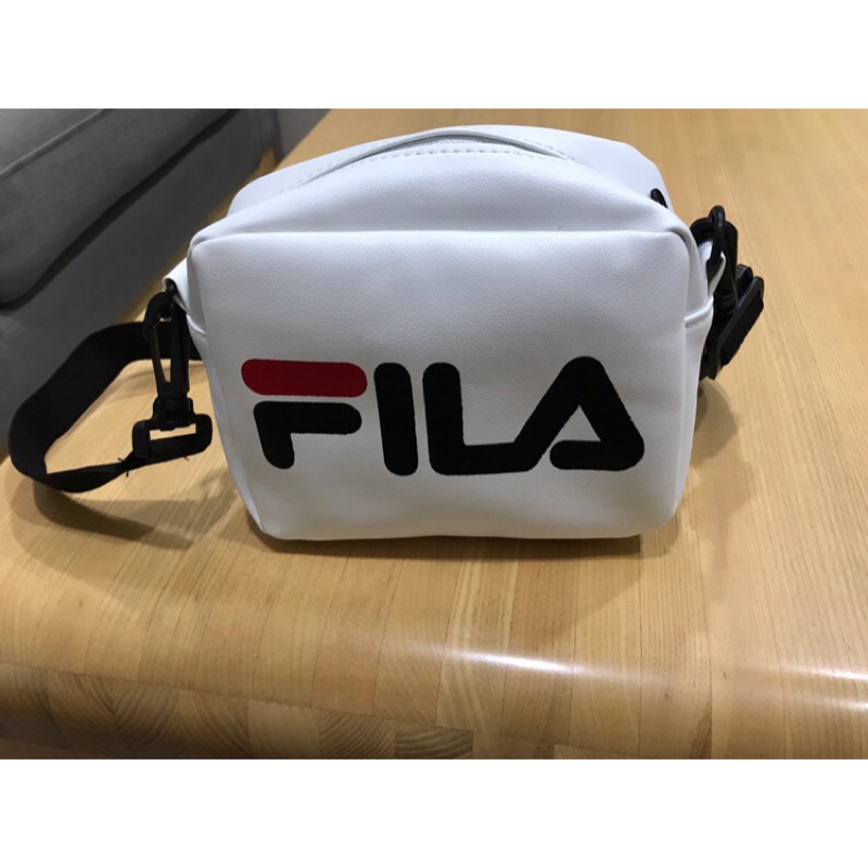 ✨FILA 斐樂小包包 側背包 單肩斜跨雙肩手提多用包✨全新