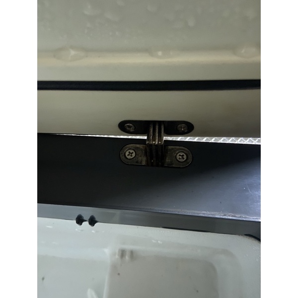 艾凱/艾比酷 CX/LG T/TG 系列冰箱排水孔塞子-上蓋的鉸鍊