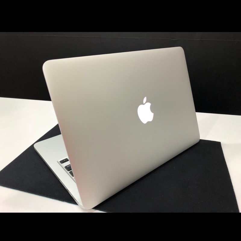 MacBook pro13”i5/2.4ghz/256gssd