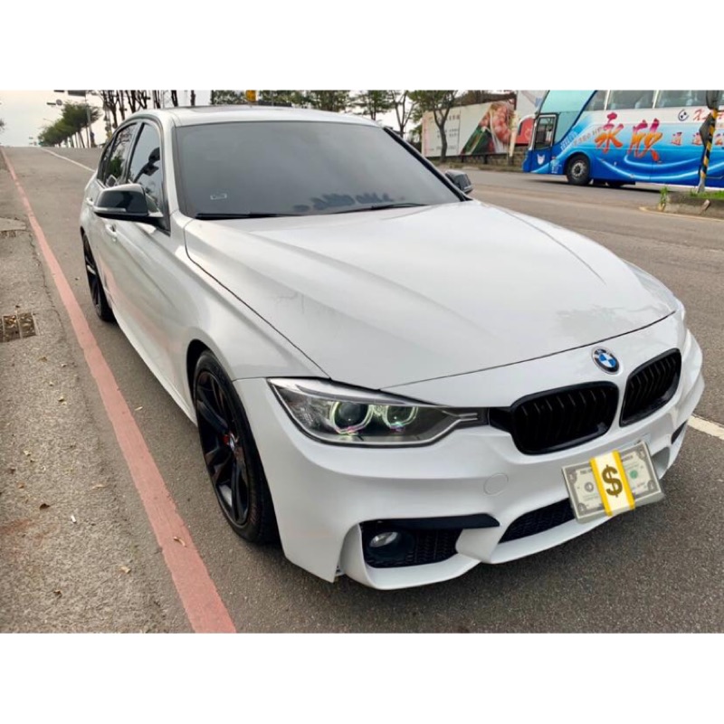 🚗2012年 BMW 328i 正M版 改到上路都超級吸睛👀