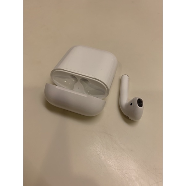 《二手》Airpods 2 二代 左耳  有線充電盒 耳機 藍牙耳機 過保 原廠充電線