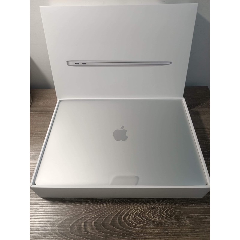 MacBook Air M1 2020 8G+256G 銀色 只有開箱 全新