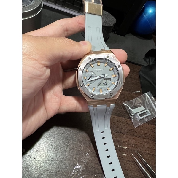 台灣公司貨G-SHOCK GA-2110ET 灰色改裝玫瑰底銀框金屬外殼+灰色橡膠錶帶（ㄇ扣）也可客製化服務