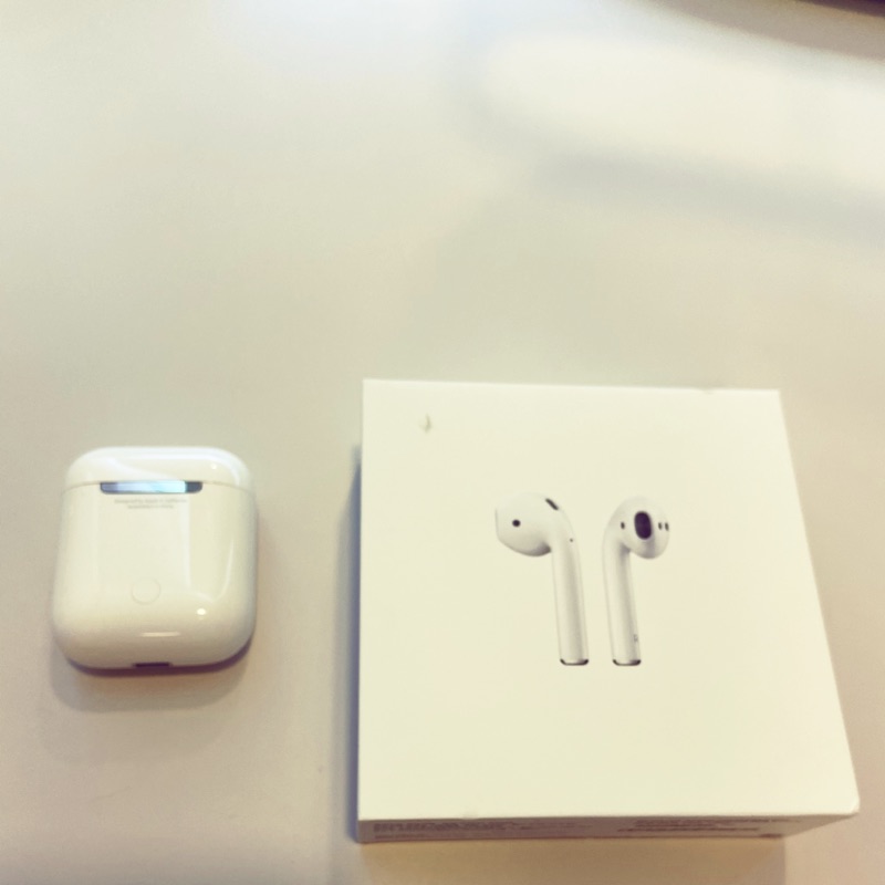 Apple 蘋果 正品 無線耳機 二手9.5成新 AirPods 二代