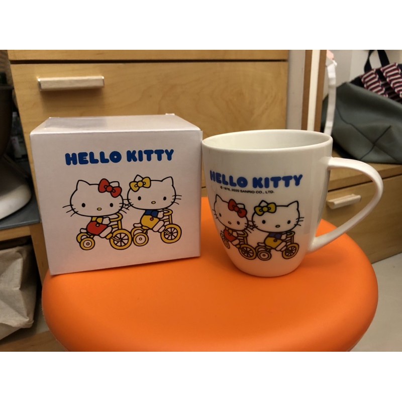 全新 Hello Kitty 馬克杯