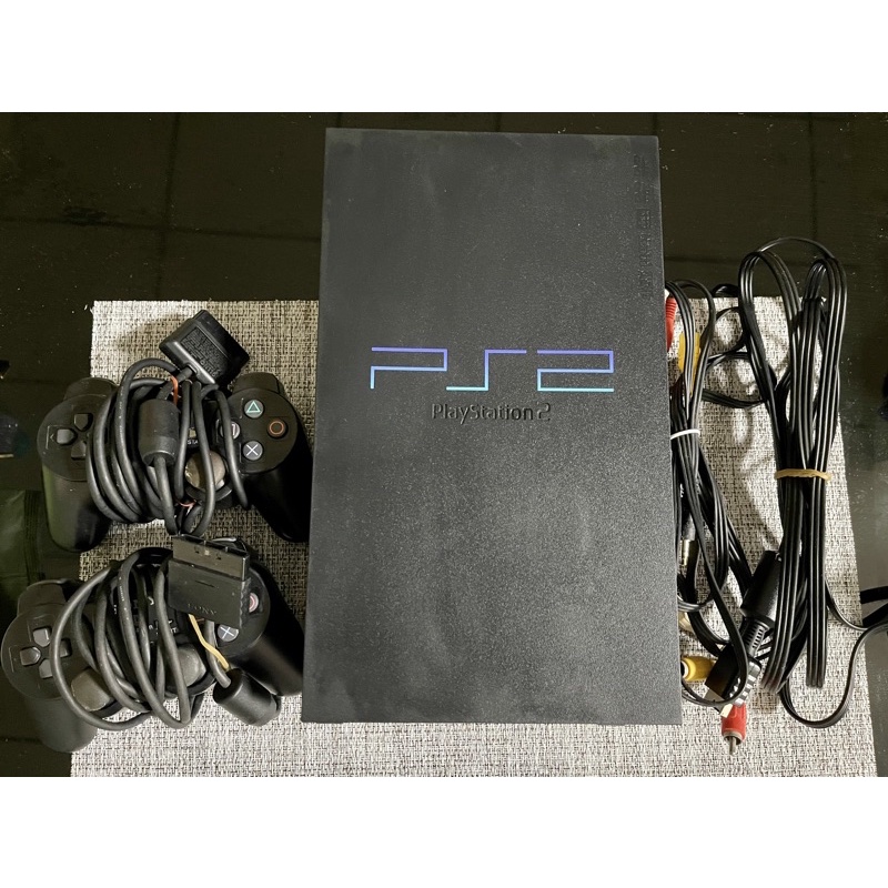 遊戲主機4 二手SONY PS2主機 附把手*2（無電源線、未測試是否可使用）