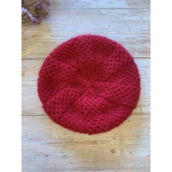 手工編織。小圈圈麻花貝蕾毛帽。玫瑰紅。義大利線