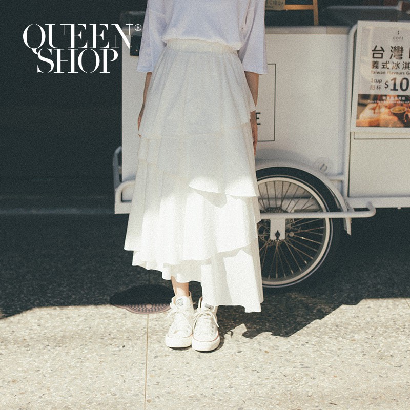 QUEENSHOP 素面多層次蛋糕裙 兩色售 現+預【03070106】