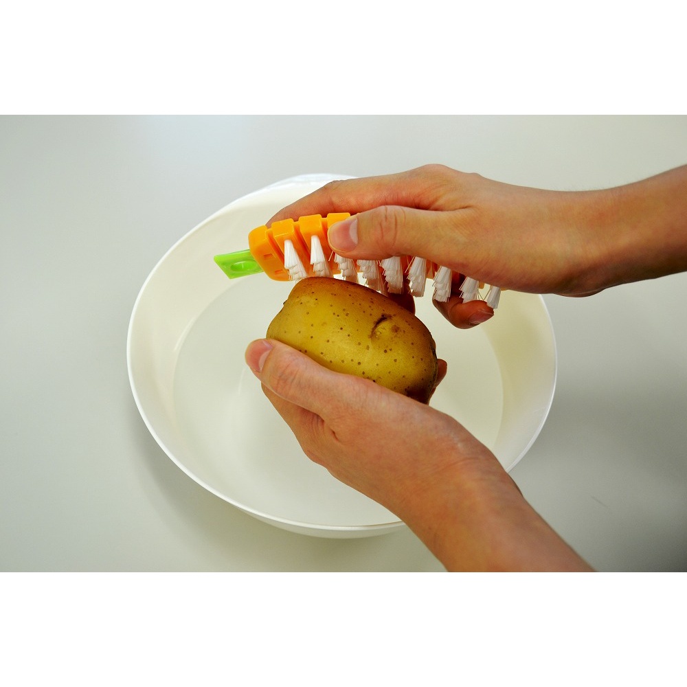【卸問屋】日本 日本製 KOKUBO 小久保 根莖類 蔬果 水果 蘿蔔 馬鈴薯 地瓜 蔬菜 表面 專用清潔刷
