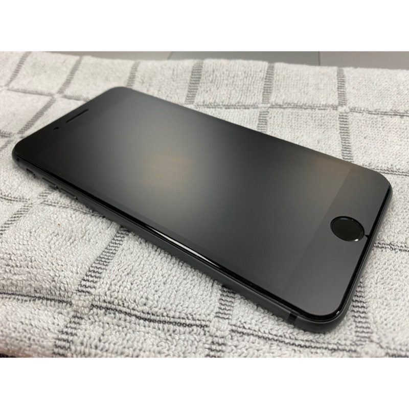 二手 Apple iPhone 8Plus (64G)黑 9成新