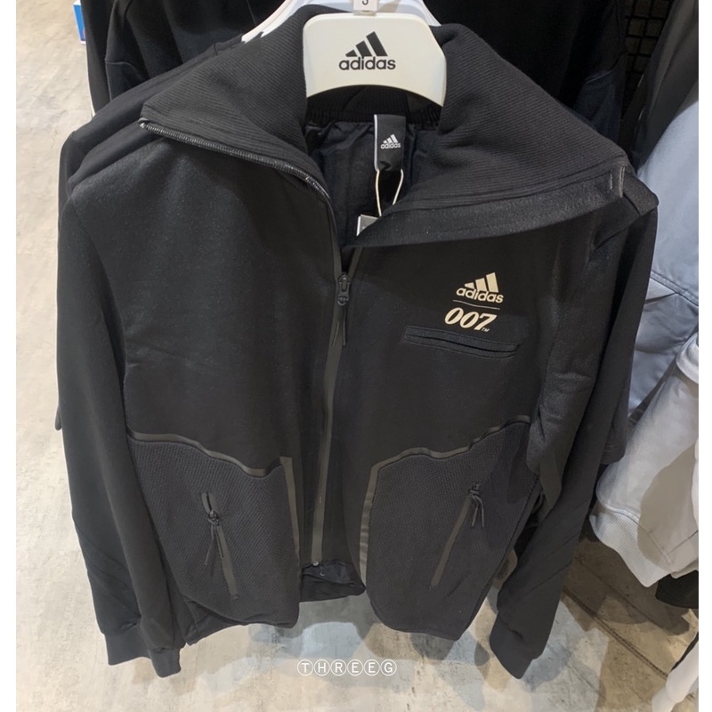 ⓉⒽⓇⒺⒺⒼ🔥ADIDAS JAMES BOND X ATHLETICS 007 外套 拉鏈口袋 黑金 男 GN6810