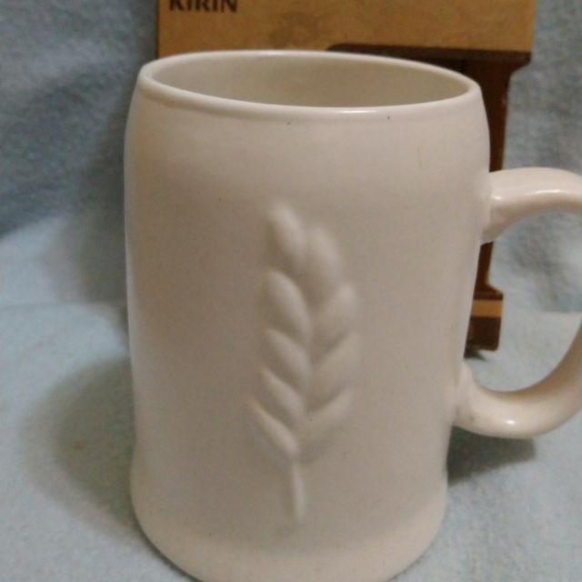 KIRIN 一番搾麥芽浮雕杯 白色（ KIRIN 贈品 ）