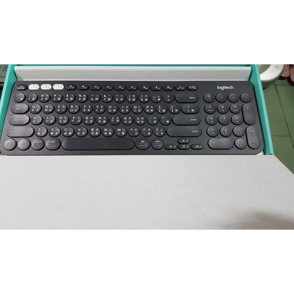 羅技 K780 鍵盤