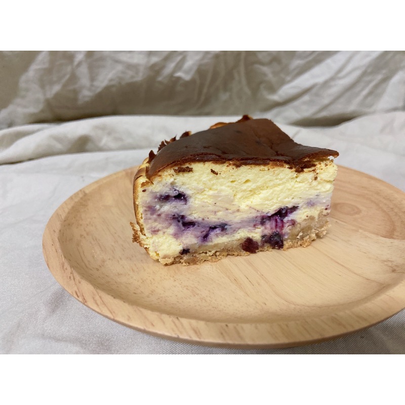 LL 藍莓巴斯克乳酪蛋糕