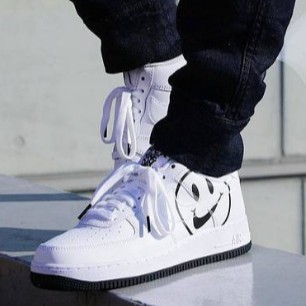 air force one low have a nike day