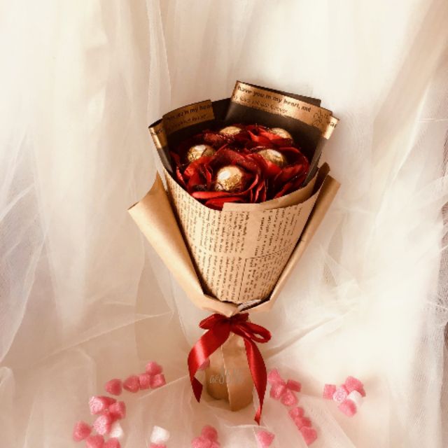 【現貨】情人節花束 金莎巧克力玫瑰花束 /生日花束