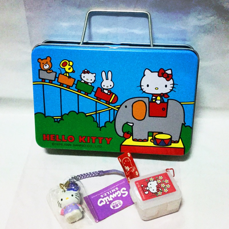 Kitty旅行箱小鉄盒（加贈北海道小吊飾及迷你置物盒）