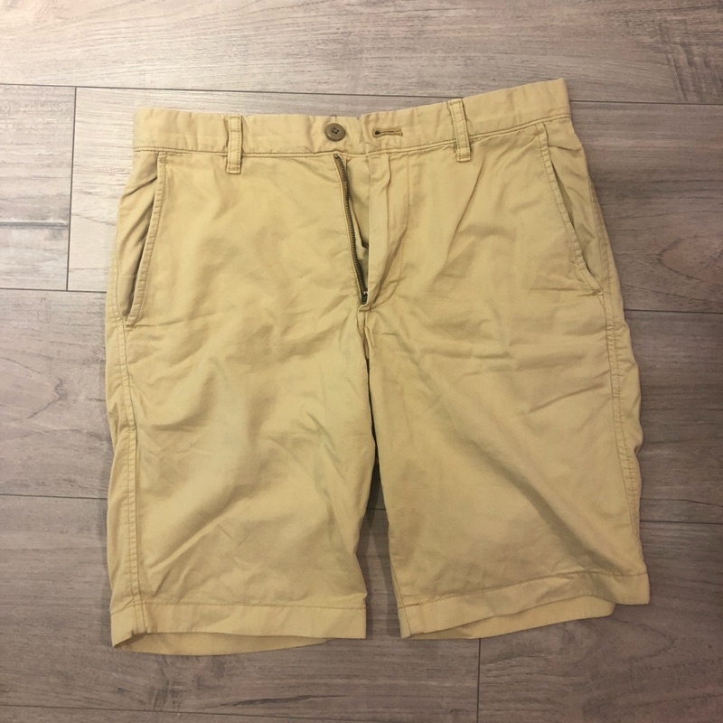 Uniqlo 短褲 s號 二手 鵝黃色短褲 工作短褲、休閒短褲、色褲