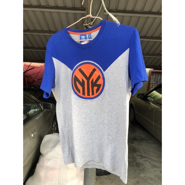 Adidas 愛迪達 NBA 正版 紐約尼克隊大圖隊徽紀念熱身短袖T恤上衣