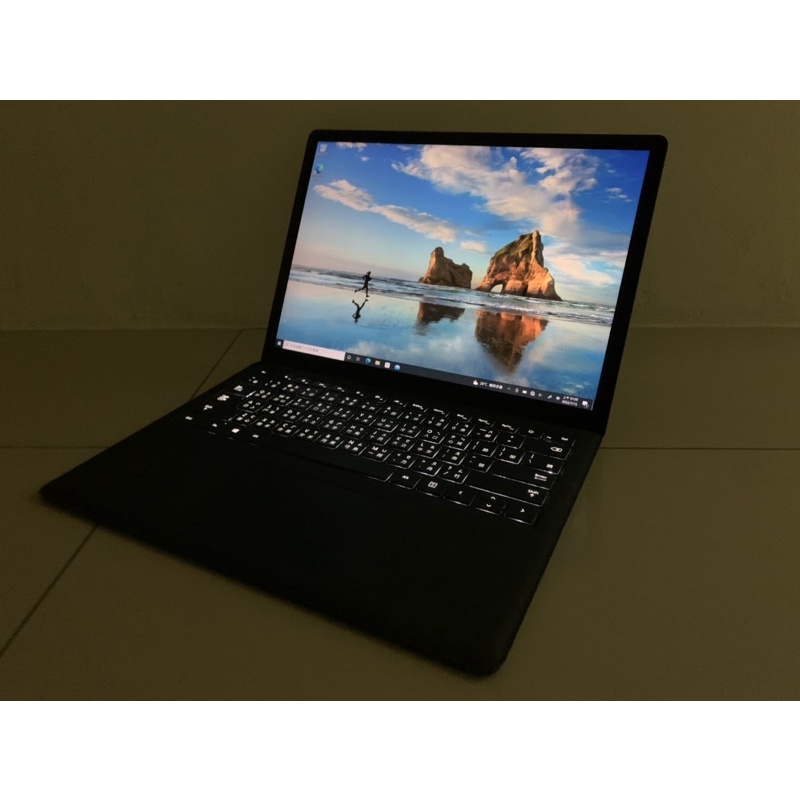 微軟筆電Surface Laptop 8G Ram,256G SSD