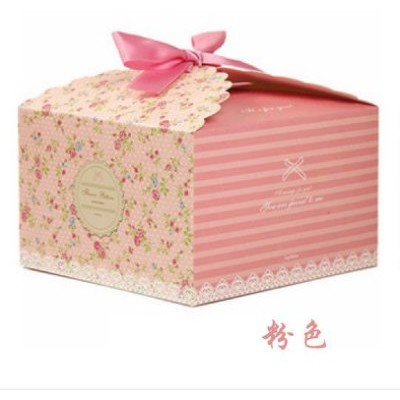 清新小碎花粉色餅乾盒1入24元14.5*14.5*9cm 蛋糕盒5吋婚禮小物包裝盒聖誔節禮物包裝盒鳯梨酥盒~