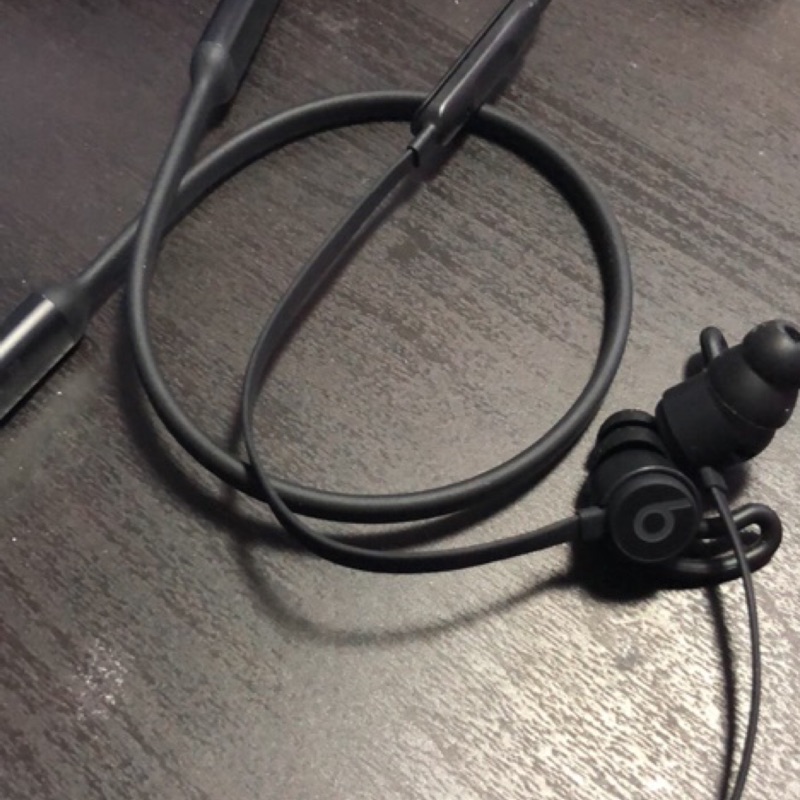 （已預訂）Apple Beatsx 藍牙耳機 黑色
