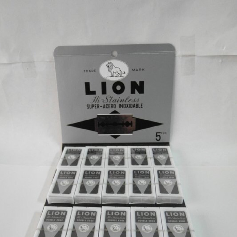 ［黑嬤嬤雜貨］LION雙面刀片（一大盒內有20小盒）