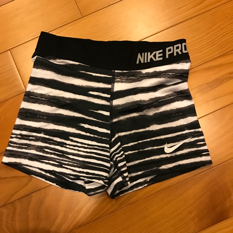 Nike pro dry fit short pants training M瑜珈褲 運動短褲
