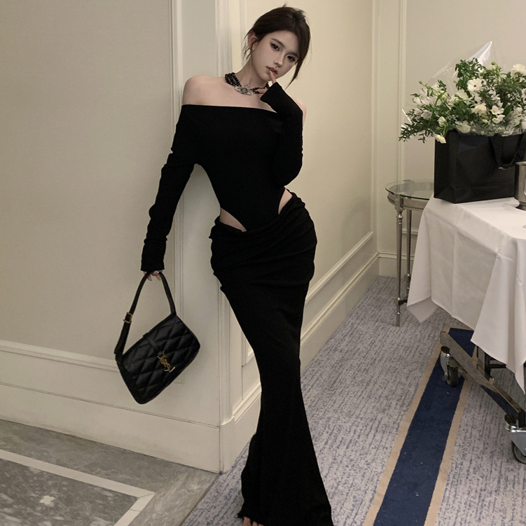 韓版性感辣妹長袖洋裝女裝緊身收腰一字領腰部鏤空設計中長款黑色洋裝