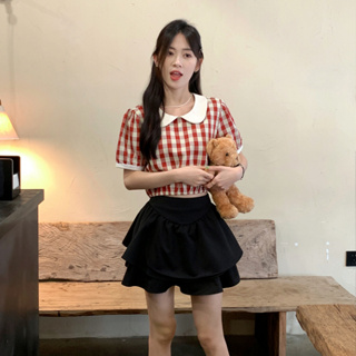 韓版時尚套裝女裝氣質甜美設計感蕾絲拼接翻領短版短袖紅格襯衫+不規則高腰黑色A字半身裙兩件套