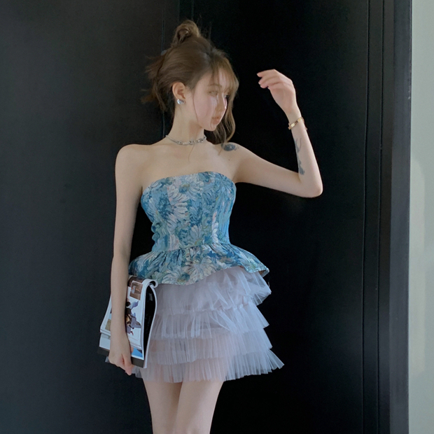 韓版時尚套裝女裝氣質性感緊身短版一字領無袖碎花上衣+高腰網紗半身裙兩件套