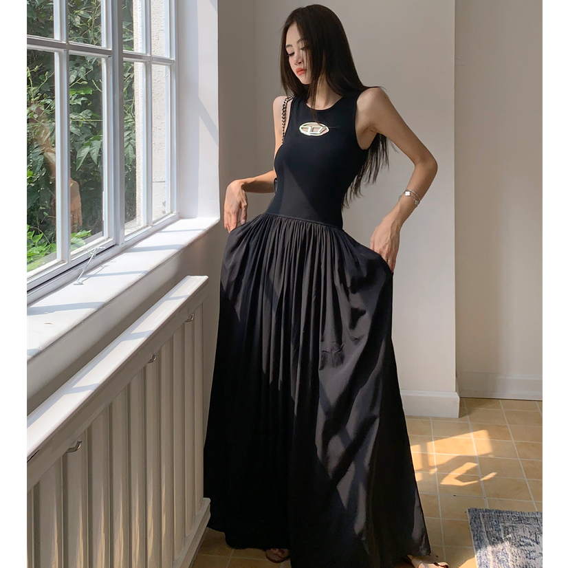 韓版氣質性感黑色長裙女裝緊身收腰顯瘦中長款圓領無袖拼接A字洋裝