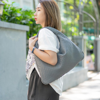 MCBV工廠直銷羊皮手工編織腋下包真皮斜揹包包大容量多隔層手提女包