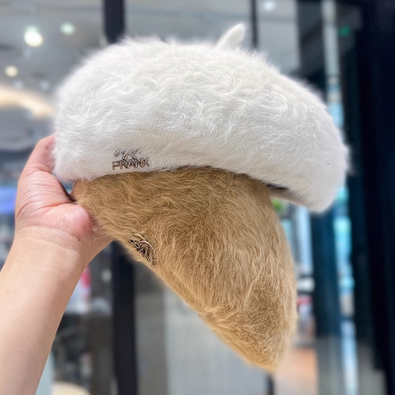 白色兔毛貝雷帽女秋冬時尚金屬標蓓蕾帽子日系定型設計毛絨畫家帽