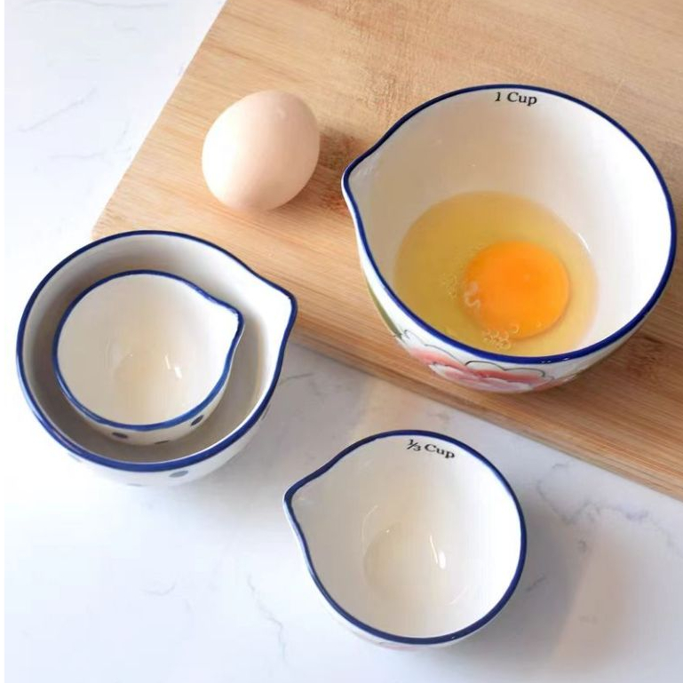 ins 釉下彩陶瓷尖嘴碗 引流碗 調料碗 家用小刻度碗一套 打蛋碗 牛奶量杯